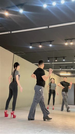 Modeling Tips for Aspiring Models