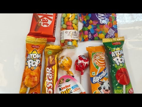 opening Kinder Joy and lollipop jelly candy daily lives