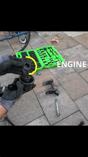 Jeep Patriot Passenger Engine Mount Replacement - Properly setting engine mount on bracket