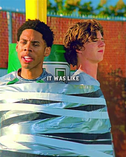 Hutch And Axl's First Match Goes Wrong #themiddle #shorts