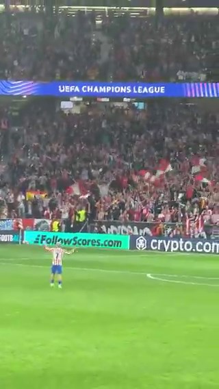 Τι ματς κάνει χθες ο Γκριεζμάν. Αποκορύφωμα η pre-assist στο γκολ του Λούκμαν. Το πώς κινείται ανάμεσα στις γραμμές, η οξυδέρκειά του, που του επιτρέπει, όχι απλά να επιβιώνει, αλλά να ξεχωρίζει στο τοπ επίπεδο. Θα λείψει από τα ευρωπαϊκά γήπεδα.