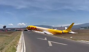 Imágenes impactantes del avión que se partió en dos en Costa Rica