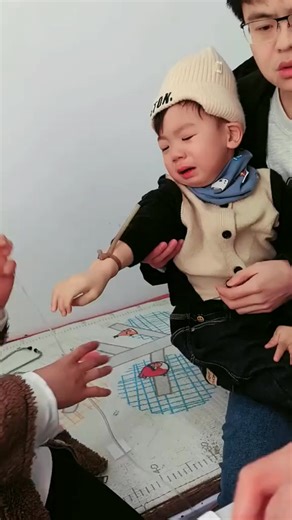 Witness the incredible skill of "flying needle" technique! #MedicalSkills #NurseTikTok #FlyingNeedle | health is priceless