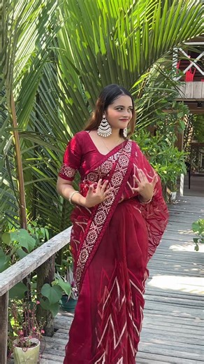 saree: @Pop’s Collection’s