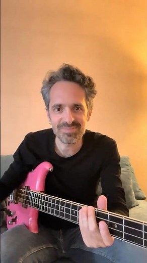 Bass lessons on Flea - ProfdeBasse.com