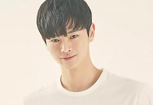 Korean Actor Jang Dong Ju Heroically Chases and Catches Culprit in Hit-And-Run Case