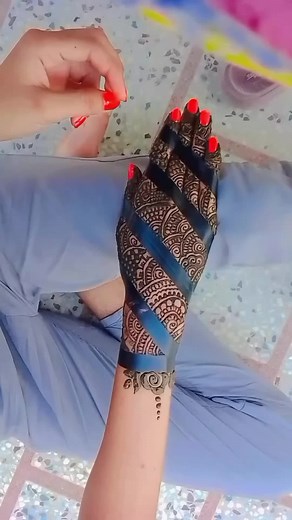 Mehendi Tutorial for Beginners: Simple Cello Tape Tip