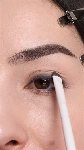 Makeup tutorial #youtubeshorts #makeup