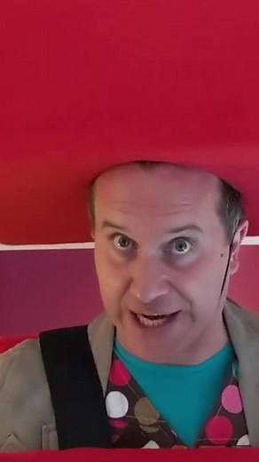 🥚 Egg Carton Rectangle Make! 🥚 #MisterMaker Join Mister Maker in creating your very on rectangle-inspired make!