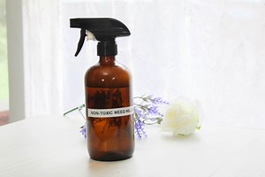 Safe Homemade Weed Killer with Essential Oils