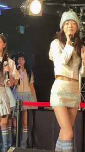 ILLITサイン会の様子とメンバー紹介