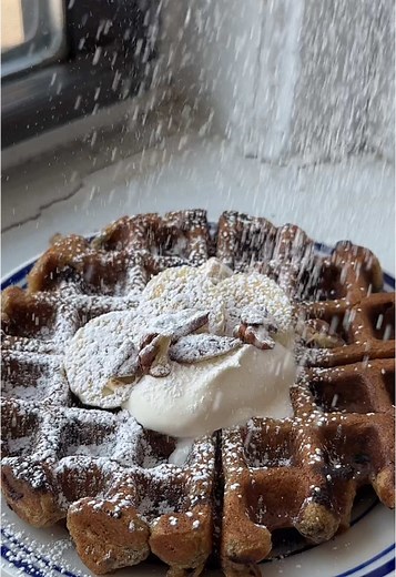 Delicious Banana Buttermilk Waffles Recipe