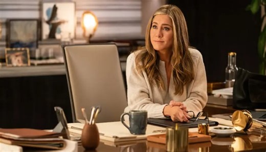 Jennifer Aniston goes trip down memory lane in rare interview