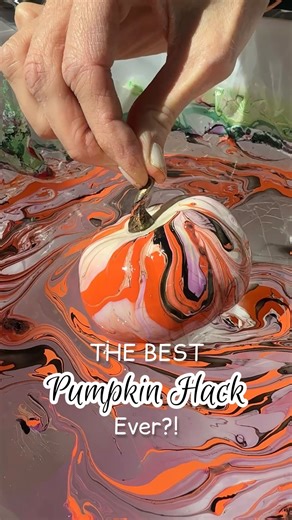 🤩🎃 PUMPKIN HACK 👻 Comment: “boo” and I’ll DM you everything you need to pull this off plus my favorite Fall & Halloween Decor Finds at great deals 🤗 Are you still carving pumpkins? Our neighborhood critters make it almost impossible 🦝🫢 So this year instead of cutting I decided to dip ‘em 😉 In theory it’s great idea and boy are they impressive…when it works, emphasis on “when”! Although it doesn’t take any special skills, it can be super frustrating, especially if you’re trying to do large