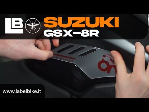 Stand out with your GSX‑8R: protect tank sides with 3D side stickers!