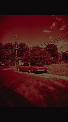 Straight out the under world #strangerThings #demogorgon #red #creep #trend