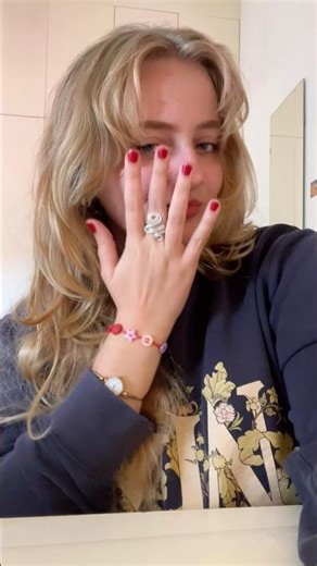 DIY adorable button bracelet tutorial 🤍 CUTE diy idea #buttons #diyideas #crafts