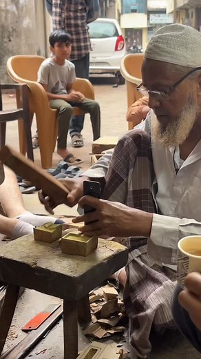 8 comments | The @wabisabiproject woodblock printing and natural dyes...