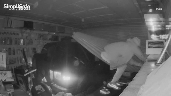 Shocking moment brazen thief rams into computer store in Bradford