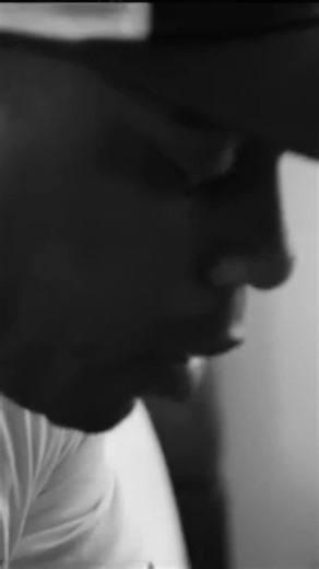 Jimmie Allen Performing