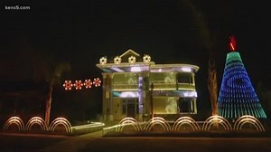 Local house light show draws big crowds from viral post