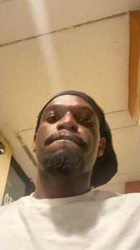 stop harassing ppl at the mall 😂 #itsnotokay