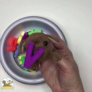 Your kids will love learning the letters with this fun activity! GRAB the F R E E PRINTABLE >> https://www.pre-kpages.com/alphabet-puppy-chow-game/ Join our FREE FB Group HERE>> www.preschoolteachersaresuperheroes.com Sign-Up for FREE email updates>> https://www.pre-kpages.com/go/subscribe/ Watch previous FB Live Videos HERE>> https://www.facebook.com/pg/prekpages/videos/ | Pre-K Pages