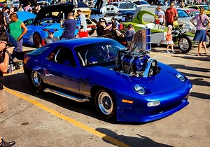 Get to Know the Blue Shark, a Wild 928 That Makes the New 911 GT3 RS Look Like a Go-Kart