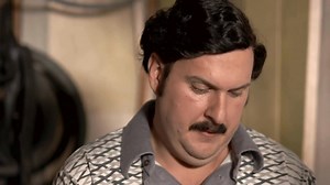 388K views · 10K reactions | Pablo comienza a jugar con candela  El Patrón del Mal [ CAP 2 - PART 7 ] SIGUEME PARA MAS VIDEOS 兩 | Pablo Escobar - El Patrón del Mal | Facebook