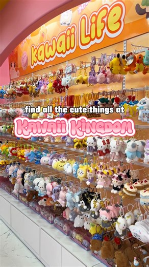 HONOLULU Magazine • Locally Owned + Written on Instagram: "Kawaii fever is taking over this holiday season with TWO new @kawaiikingdom808 stores @pearlridge and @alamoanacenter. They both stock blind boxes galore as well as accessories, plushies, toys and stationery. Kawaii Kingdom is the perfect place to pick up Christmas gifts and stocking stuffers for the folks who can’t get enough of cute things. What’s exclusive at each? The Pearlridge store has home goods, while the Ala Moana store has @12