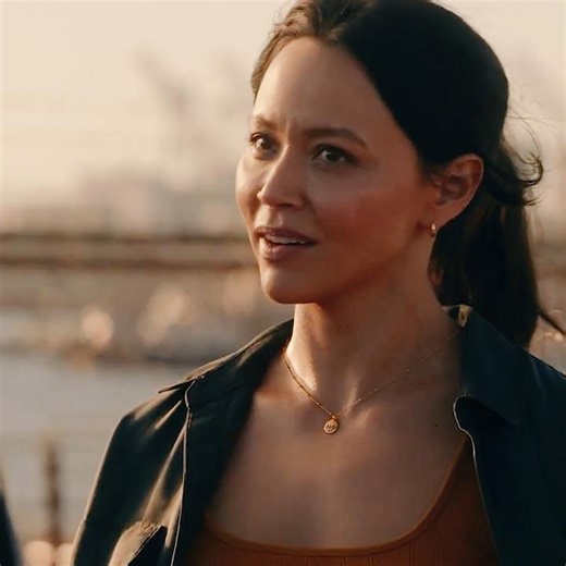 New trailer! Tim asks Lucy to move in 😱 Season 8! #chenford #therookie #timandlucy #shorts #lucychen