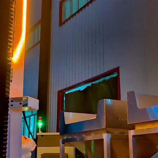 Industrial Robot BeiYuan | PP Bag Depalletizing Robot😎#depalletizing #depalletizer #palletizing #palletizer #automation #robotics #plastic #robot | Instagram