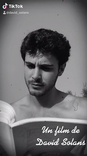 ¡¡Primer vídeo de TikTok!! Ya le estamos empezando a pillar el truco.. . ¿Queréis más?? #tiktok #shark #film #pipo #b&w