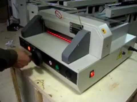 Machine Advantage EPC 3203E Tabletop Electric Paper Cutter, A Portable Paper Cutting Machine