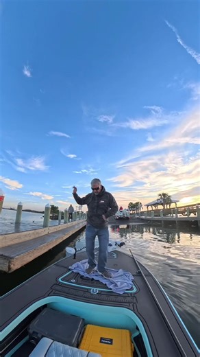 Pops gettin’ jiggy wit it first thing in the morning! While a fish dance is not required when stepping aboard the skiff, it’s highly recommended 😂😂 #fishing #beavertailskiffs #florida #cprcharters #skiff