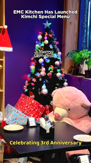 Divyesh Jariwala on Instagram: "E=MC has launched all new kimchi special menu Warm, spicy and comforting. Celebrate this Christmas and new year with your loved ones by having this oh so delicious varties only @emckitchen . . Location : @emckitchen , Plot No. 5, VIP Rd, opp. 7 Heavens Apartment, next to Gail Colony, Gail Colony, Vesu, Surat, Gujarat 395007"