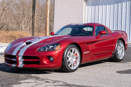 1,900-Mile 2008 Dodge Viper SRT-10 Coupe