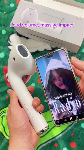 Giant Bluetooth Speaker: Loud Volume & Massive Impact