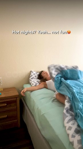 Our Cooling Blanket keeps you fresh and comfortable all night by wicking away body heat and balancing temperature for deeper sleep.  Link in bio to stay cool while you rest. [cooling blanket summer blanket breathable bedding cool sleep hot sleepers temperature control lightweight comfort night essentials] #CoolingBlanket #CoolSleep #HotSleepers #SummerComfort #SleepBetter #BeddingEssentials #CoolNights #NightComfort | Comfy Sleepers | Facebook