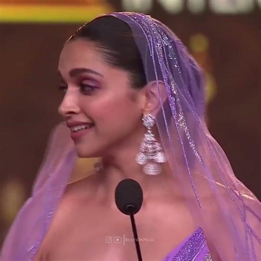 Unmissable Moments: Alia, Ranveer & Deepika’s Award Show Fun #bollywood #funny #bengalicinema
