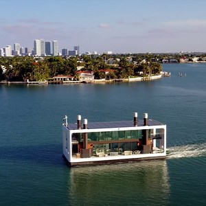409K views · 92 reactions | This floating house with a luxury interior, design and furnishing by Artefacto can be yours for $5.5 million ✨ More from the world of tech on ITK: https://bit.ly/3fB55LE | In The Know | Facebook