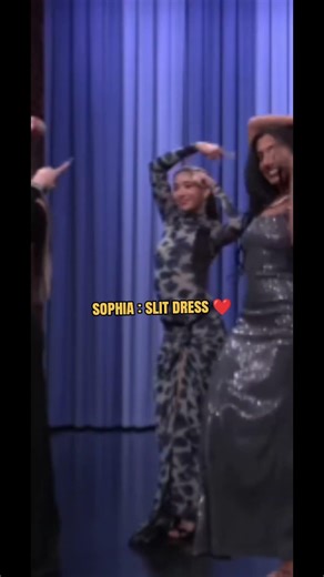 let's all wear slit dress and not tell Lara 😂