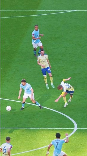 Kovacic is too smooth with it 😮‍💨 #football #mancity #kovacic #facup #skills #smooth