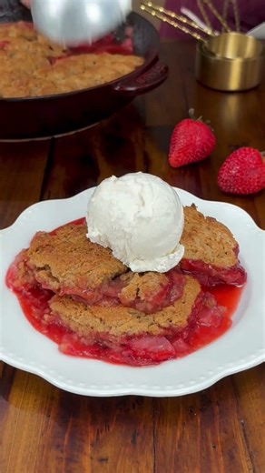 Peanut Butter and Strawberry Jelly Cobbler 🍓🥜 #dessert #summer #recipe