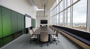 What's the brand of briefcase in The Intern?