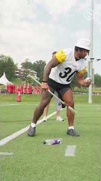 These Dublin GAA players put our hurling skills to the test 👀 @upmc @UPMCIreland