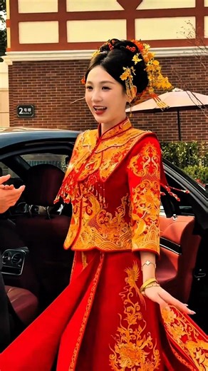 Elegant Chinese Wedding Look 👰✨ | Cute & Funny Couple Moments 😂💖 #wedding #shorts