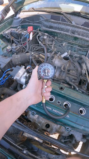 She lives! I came back the next day just to make sure the oil in the cylinders wasn’t throwing off the readings too much and it still got above 160 psi in all cylinders with the engine cold! That’s great for an engine with 200k miles! Gotta wait for a part to come in and then it’ll be back on the road within a week ready for the next adventure!#rd1crv #carrepair #compressiontest
