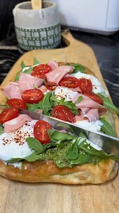 Quick & Easy Pinsa Recipe for Busy Days! 🍕 #sofiaafoodie #pinsa #pizza #italianfood | Sofiaa Foodie