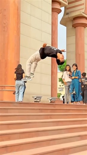 Last me bhai Ka pair Tut Gaya 🥹❤️‍🩹 Bas applog support karo bhai Log 🥹🙏✅ #viral #viralvideo